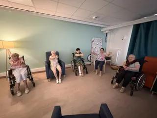 Yoga sur chaise 