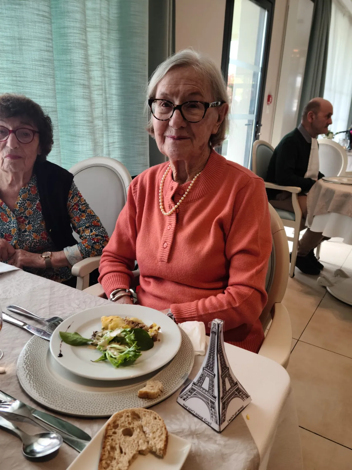 Journée Parisienne à la résidence Saint Jean - Agen 
