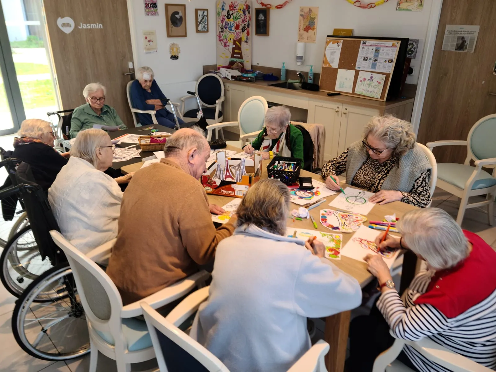 Journée Parisienne à la résidence Saint Jean - Agen 
