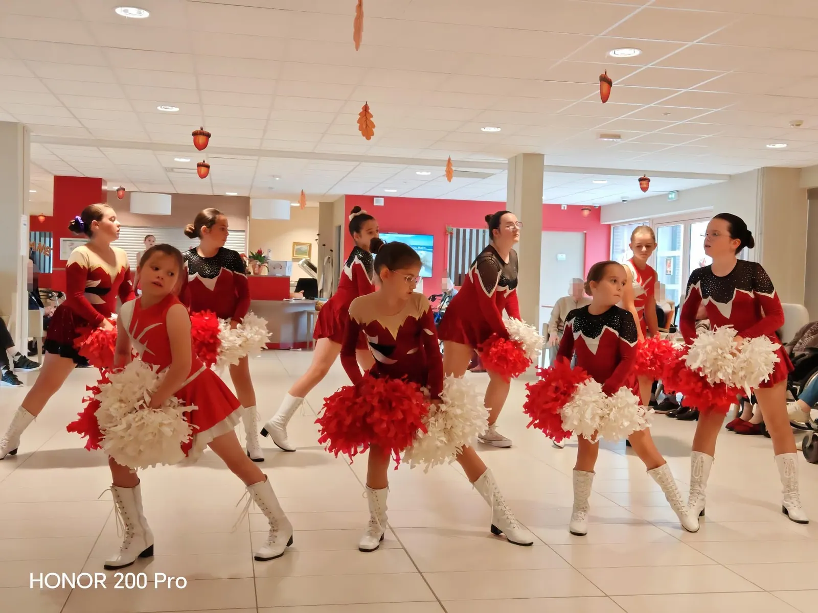 La venue des majorettes : un moment de joie partagé avec nos résidents