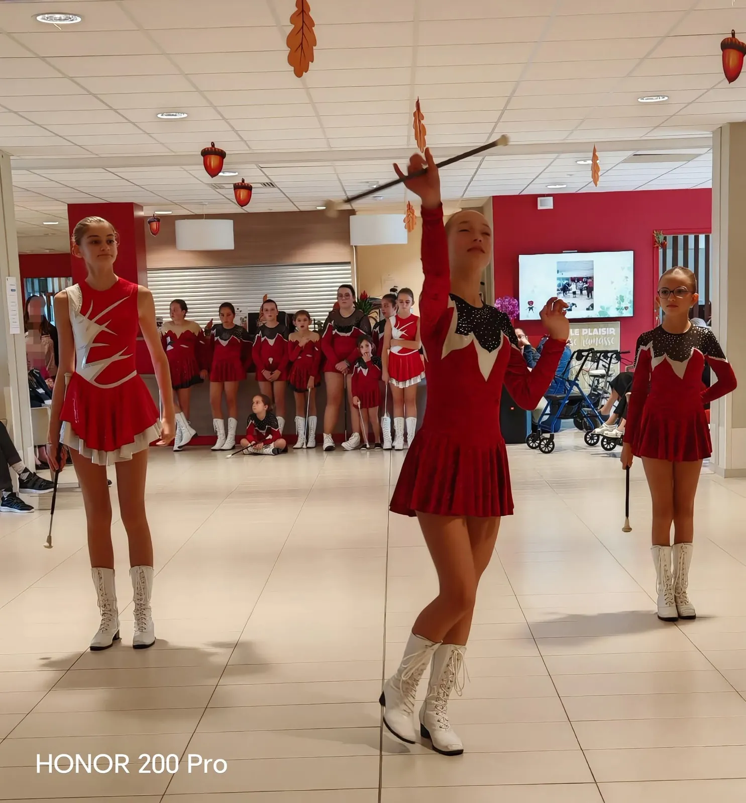 La venue des majorettes : un moment de joie partagé avec nos résidents