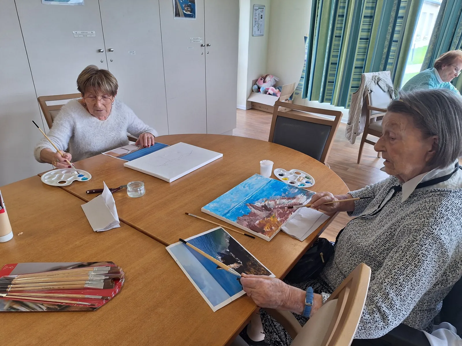 La résidence s'inscrit de nouveau à un concours de peinture - Nos résidents ont du talents !