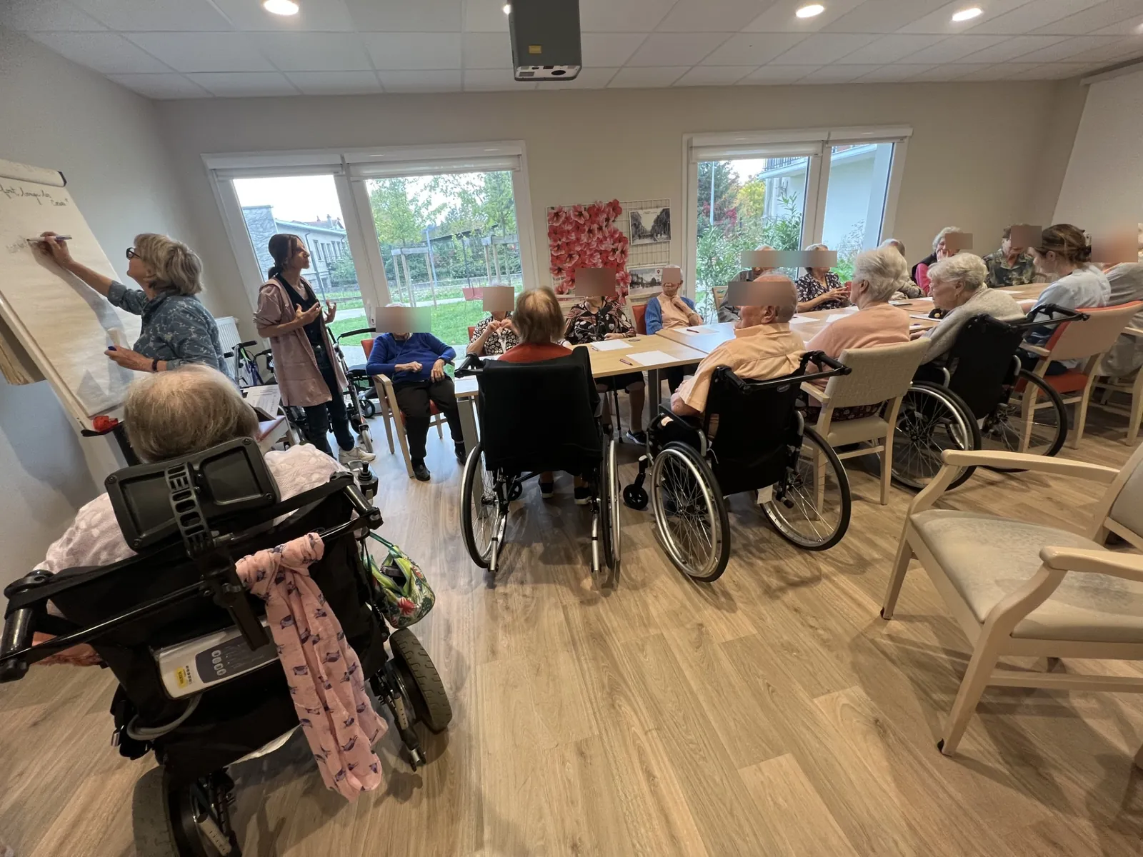 Atelier d'écriture : semaine bleue "Quand la danse fait tourner les corps et les coeurs"