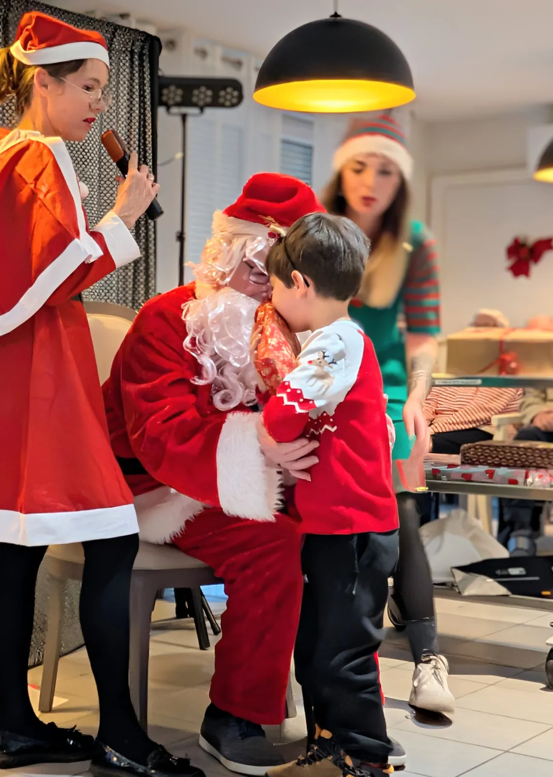Après-midi magique: le Noël des enfants à la résidence !