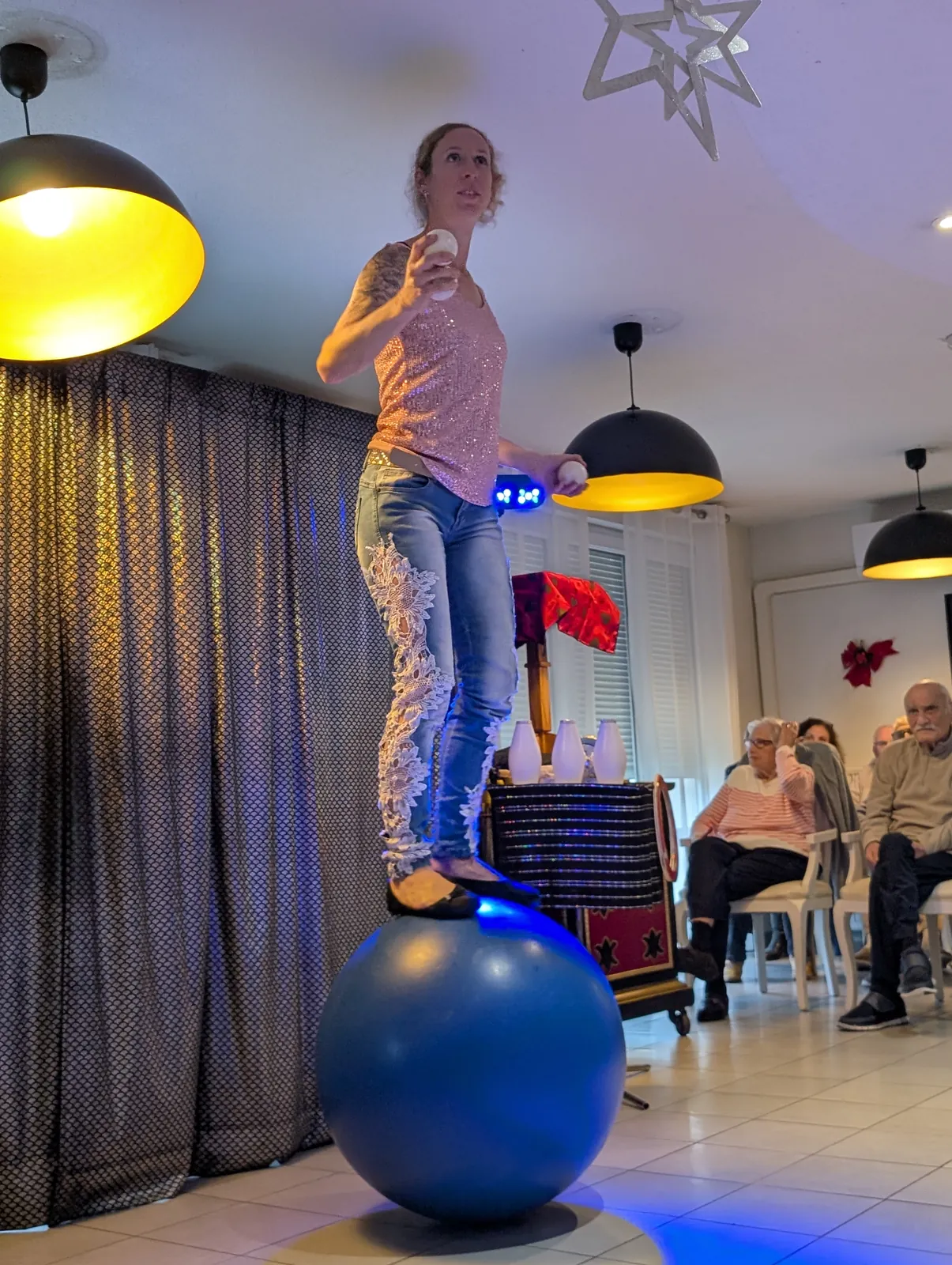 Après-midi magique: le Noël des enfants à la résidence !