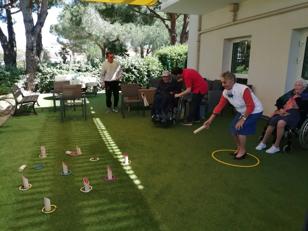 LES JEUX  OLYMPIQUES  AU GRAND JARDIN 