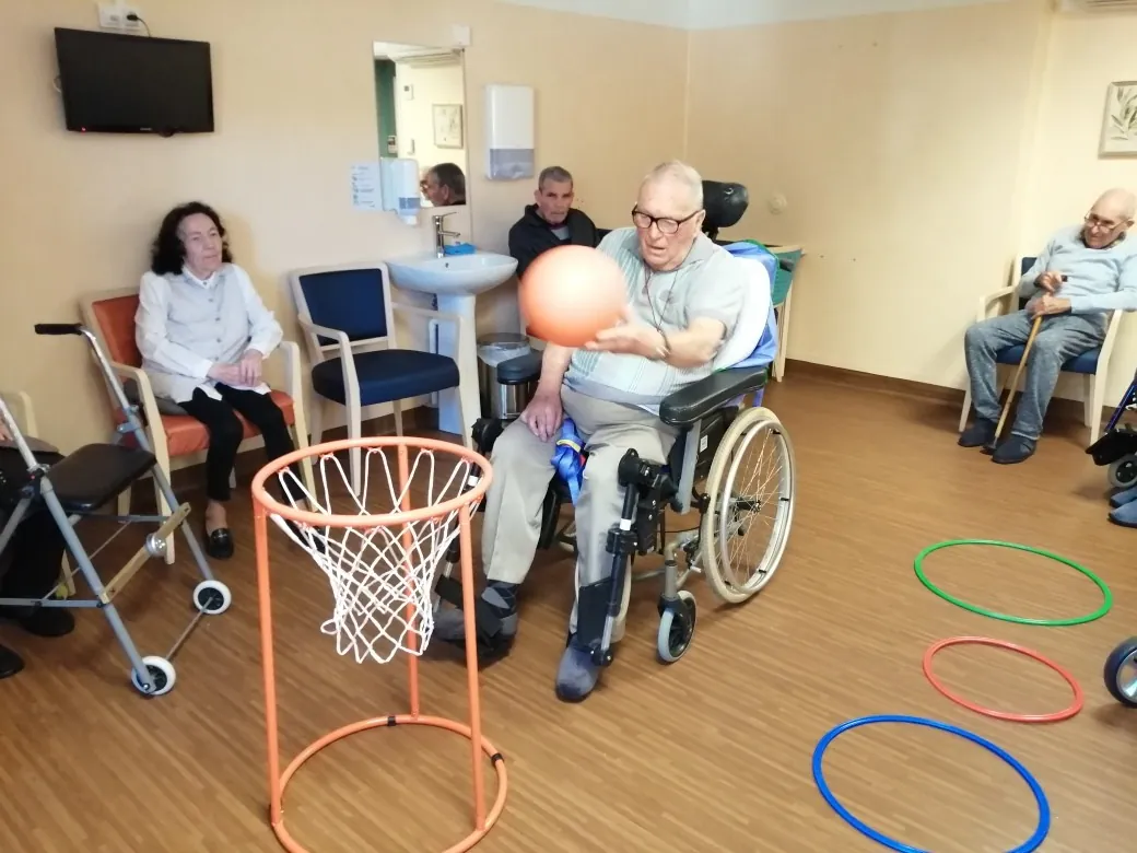 LES JEUX  OLYMPIQUES  AU GRAND JARDIN 