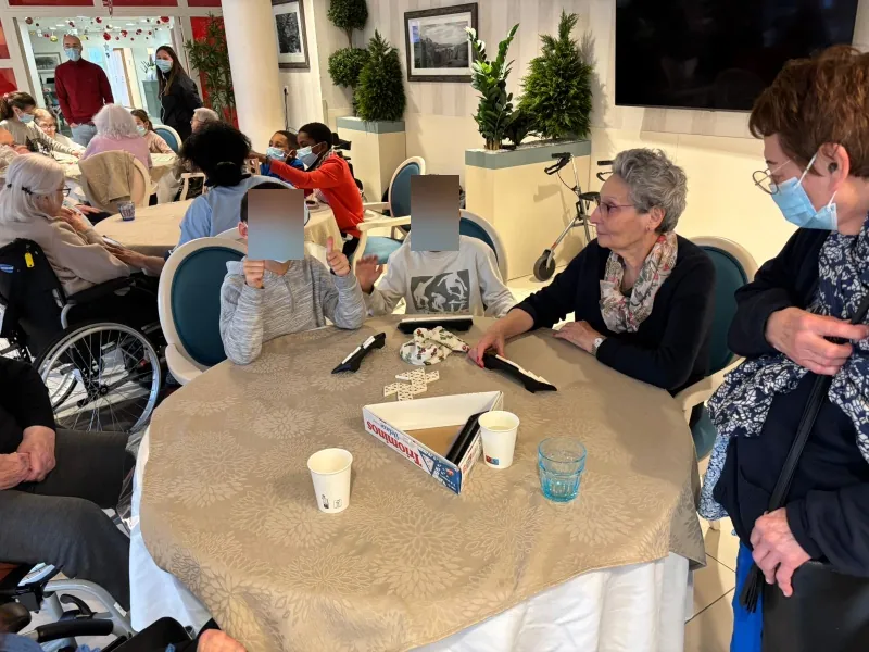 Rencontre intergénérationnelle à l'EHPAD d'Esbly