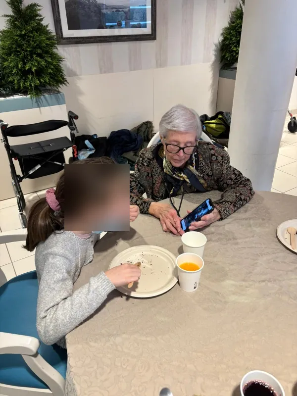 Rencontre intergénérationnelle à l'EHPAD d'Esbly