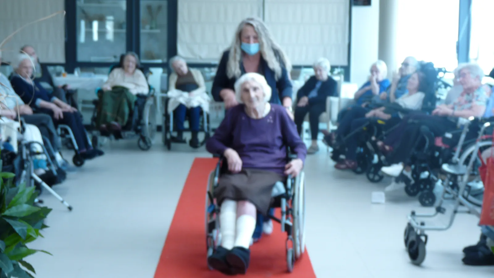 Journée du jeudi 15 Mai - grand défilé de mode printemps/ été de la résidence 