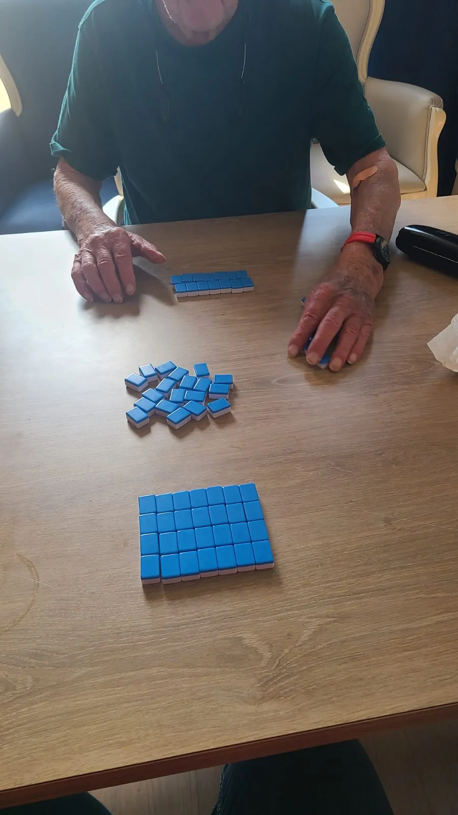 Après-midi Jeux de Société : détente et convivialité à la Résidence Saint Jean - Agen 