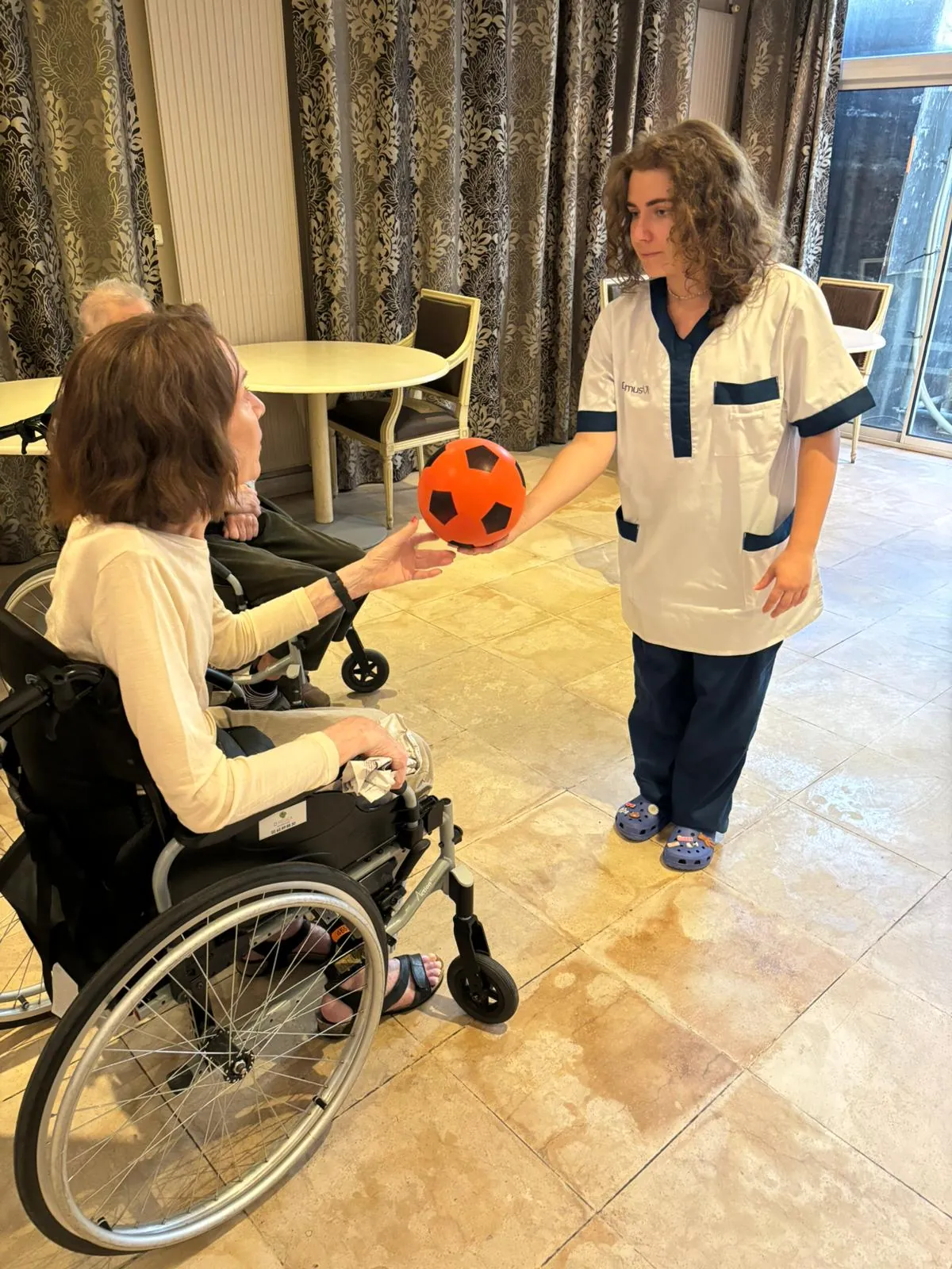 Bouger, sentir, se réapproprier son corps : les bienfaits de la psychomotricité à Tiers Temps Paris !