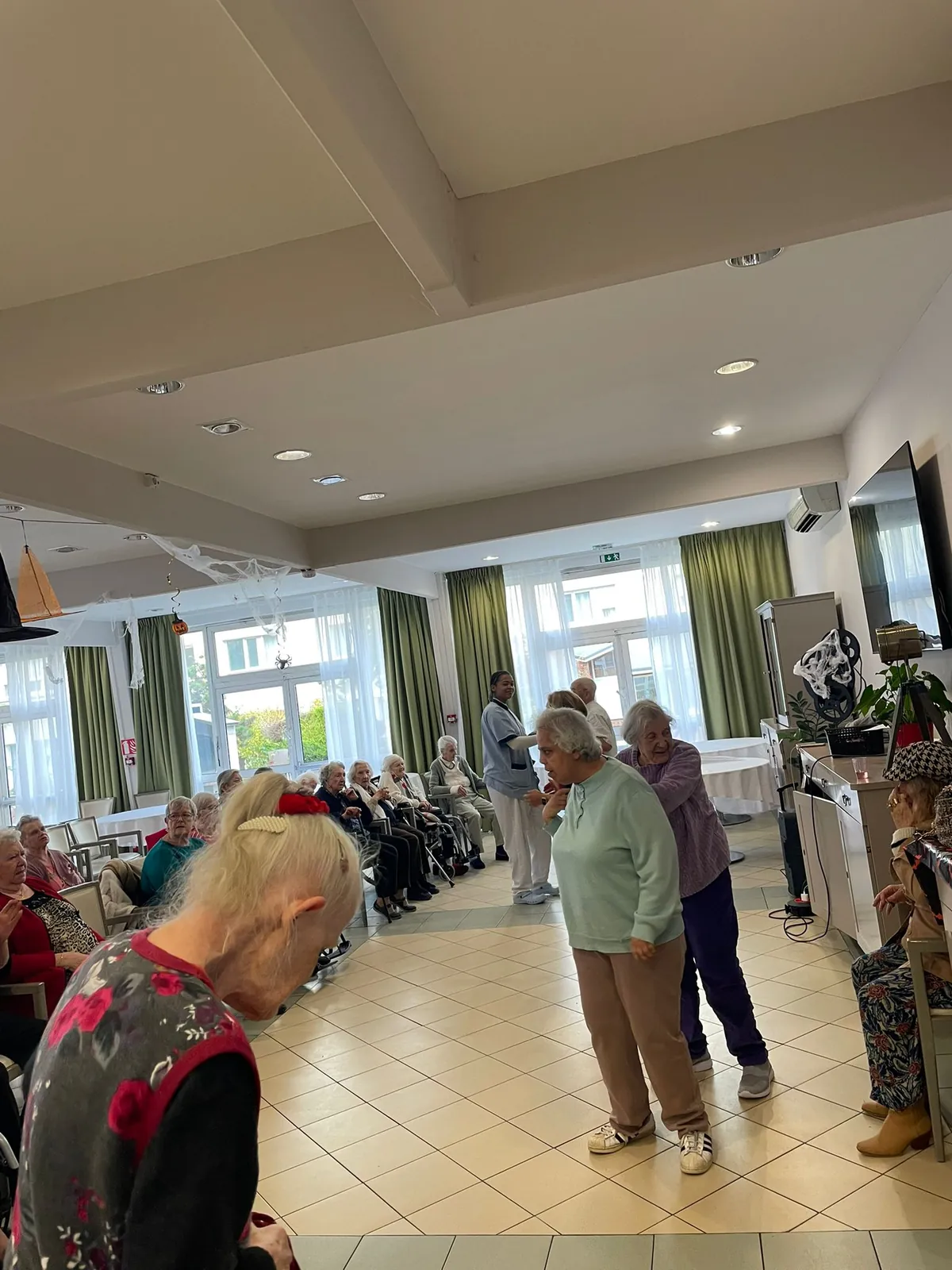 Fête des anniversaires – Villa Caroline 