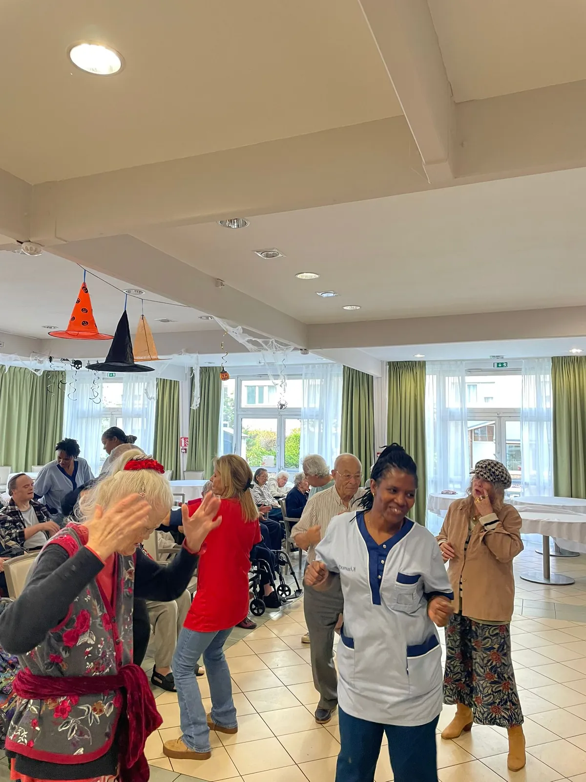 Fête des anniversaires – Villa Caroline 