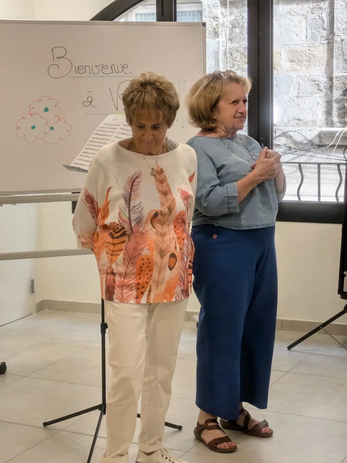 Une violoniste de l'Opéra de Toulon enchante les résidents de l'EHPAD Bastide Bonnetières