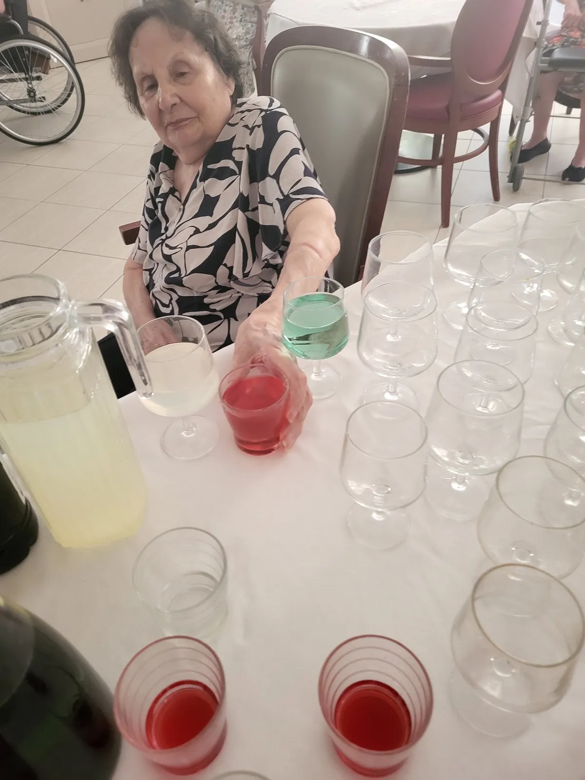 Dégustation d'eaux aromatisées et défi hydratation aux Adrets 