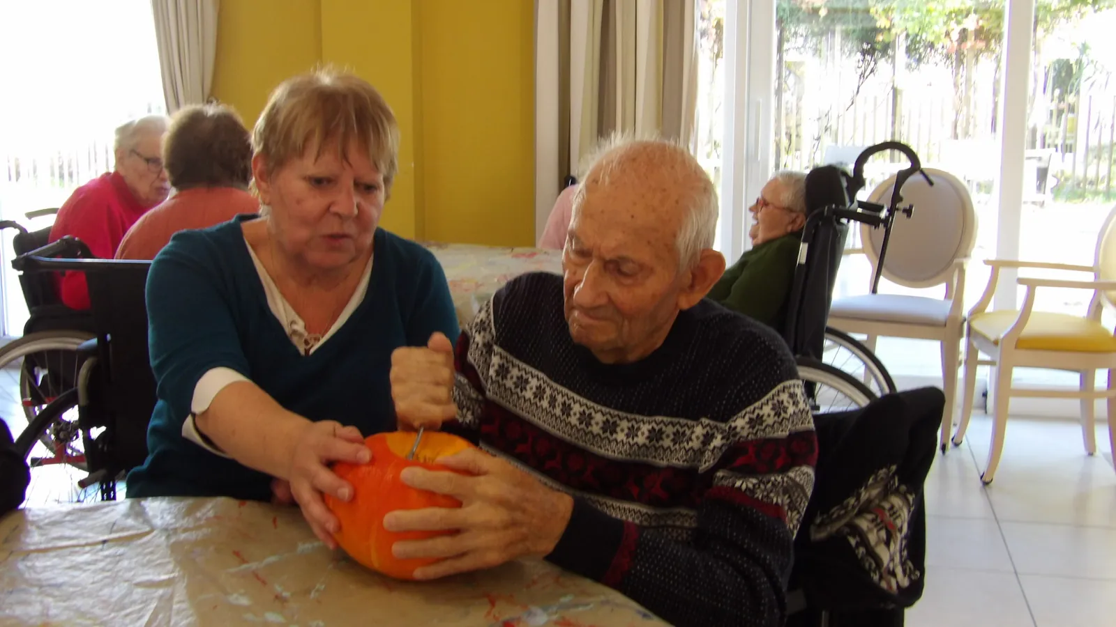 La Magie des Citrouilles : Des résidents en Pleine Créativité