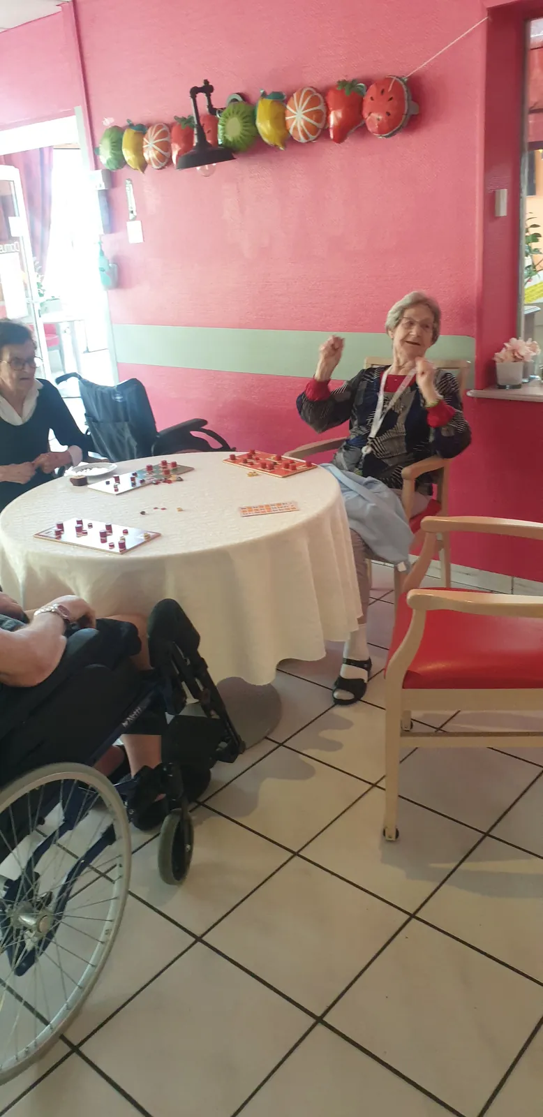 Après midi dansante avec les aides soignantes 