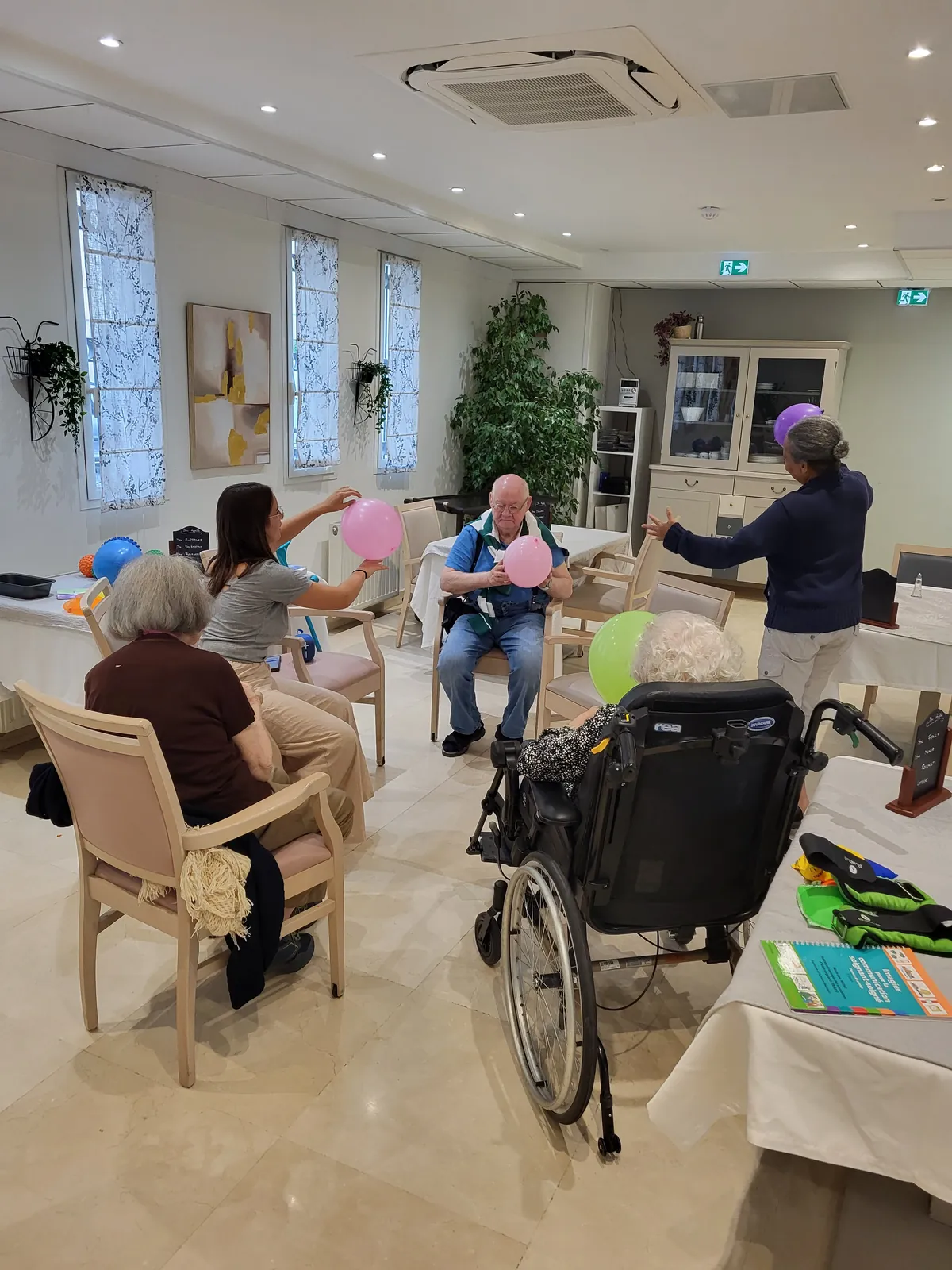 Atelier danse A la résidence les Adrets 