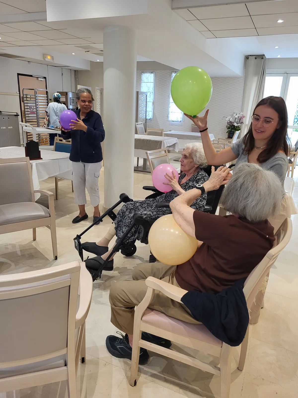 Atelier danse A la résidence les Adrets 