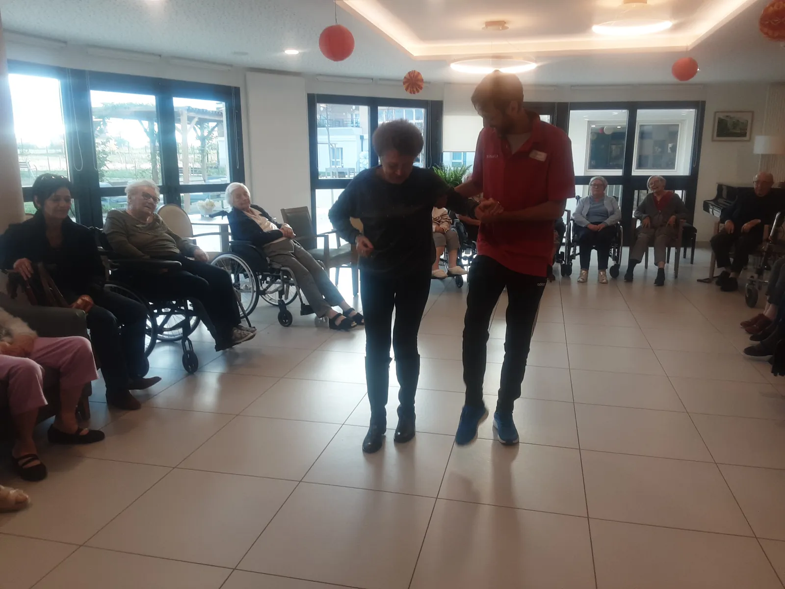 Thé dansant et en chantant