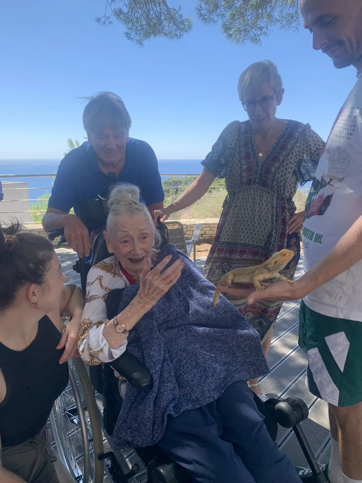 Joyeux 100e anniversaire à Madame Ehrenfeld ! 