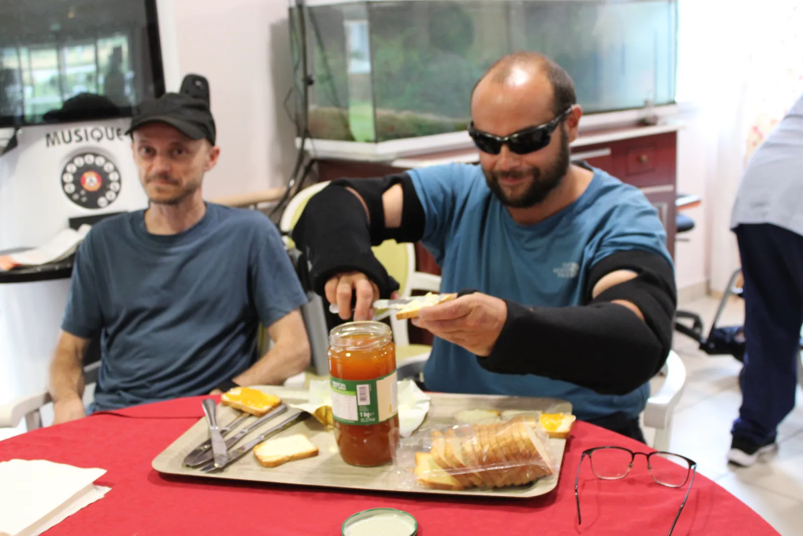 Visite Immersive des Agents de Maintenance de la SNCF à la résidence les jardins Medicis : Une Expérience Enrichissante