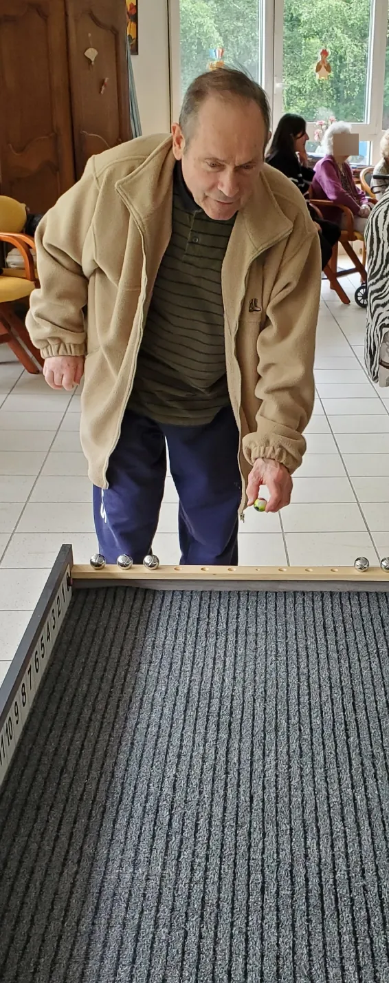 Tournoi inter-Ehpad de pocket pétanque : la passion du jeu à tout âge