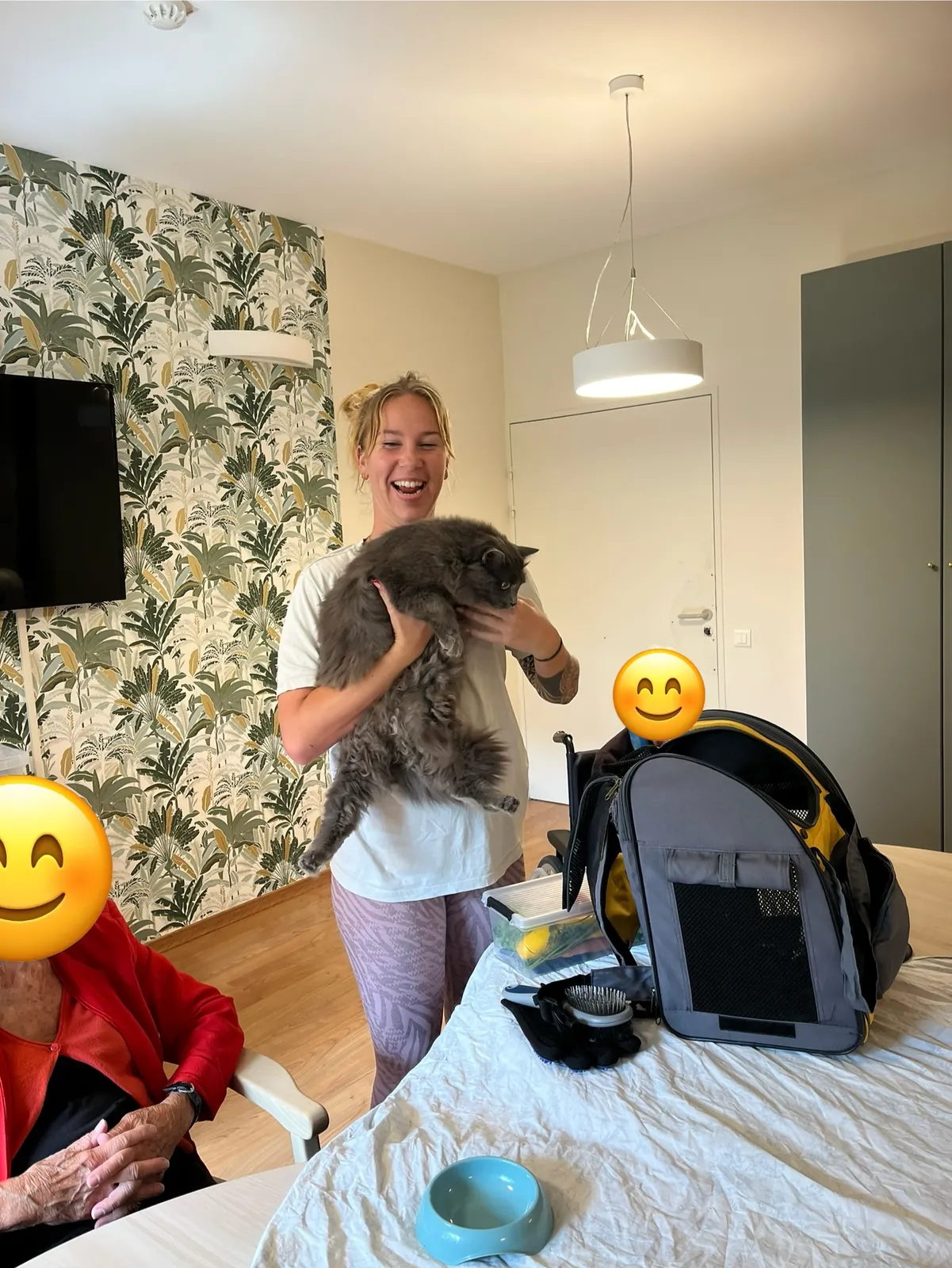 Rencontre avec Anaïs, zoothérapeute, Chantal ainsi que Freya !