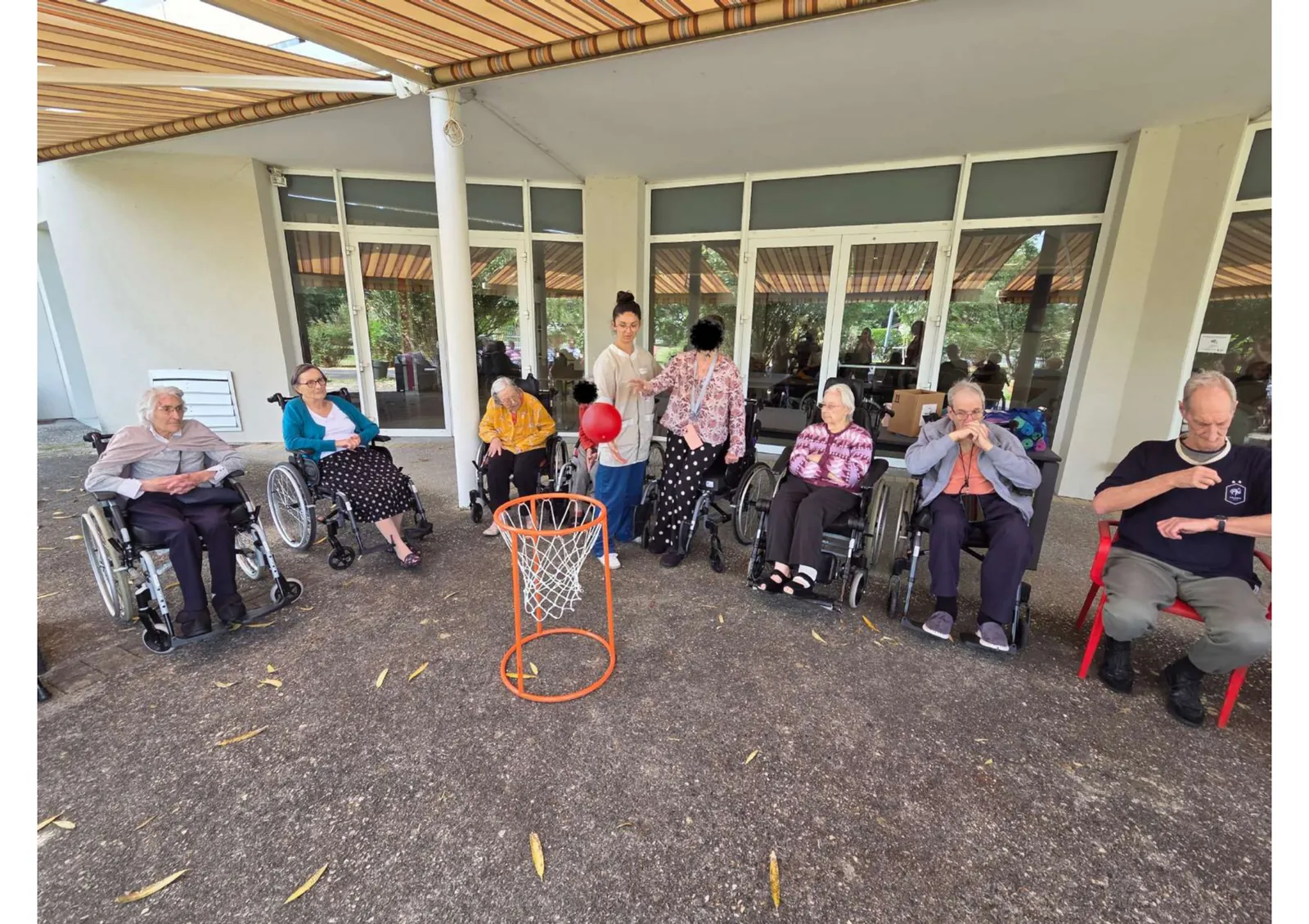 Un bol d’air et de bien-être : séance de gym en plein air à la résidence