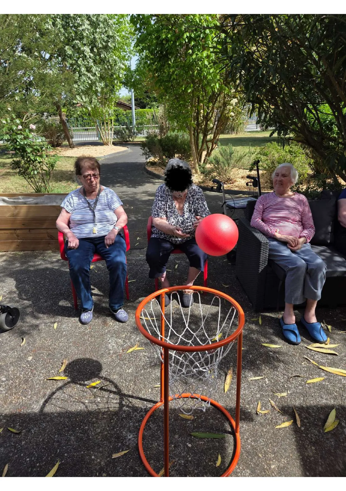 Un bol d’air et de bien-être : séance de gym en plein air à la résidence