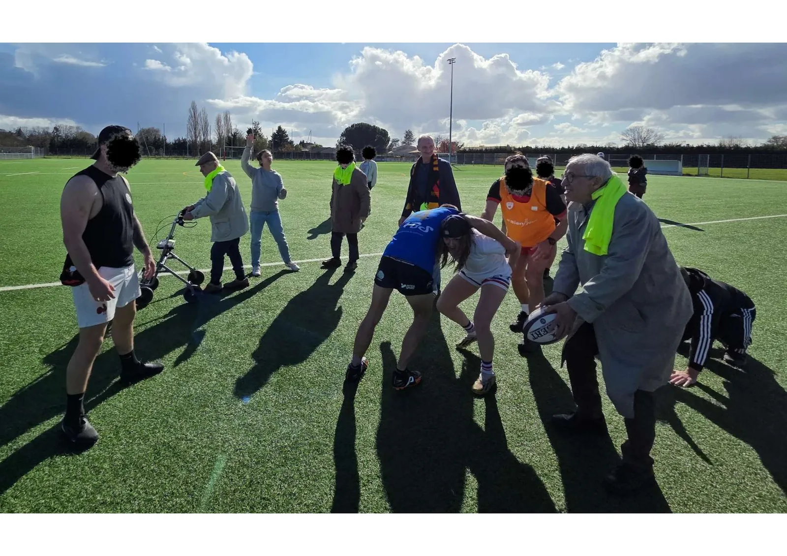 Rugby pour tous : une rencontre intergénérationnelle réussie
