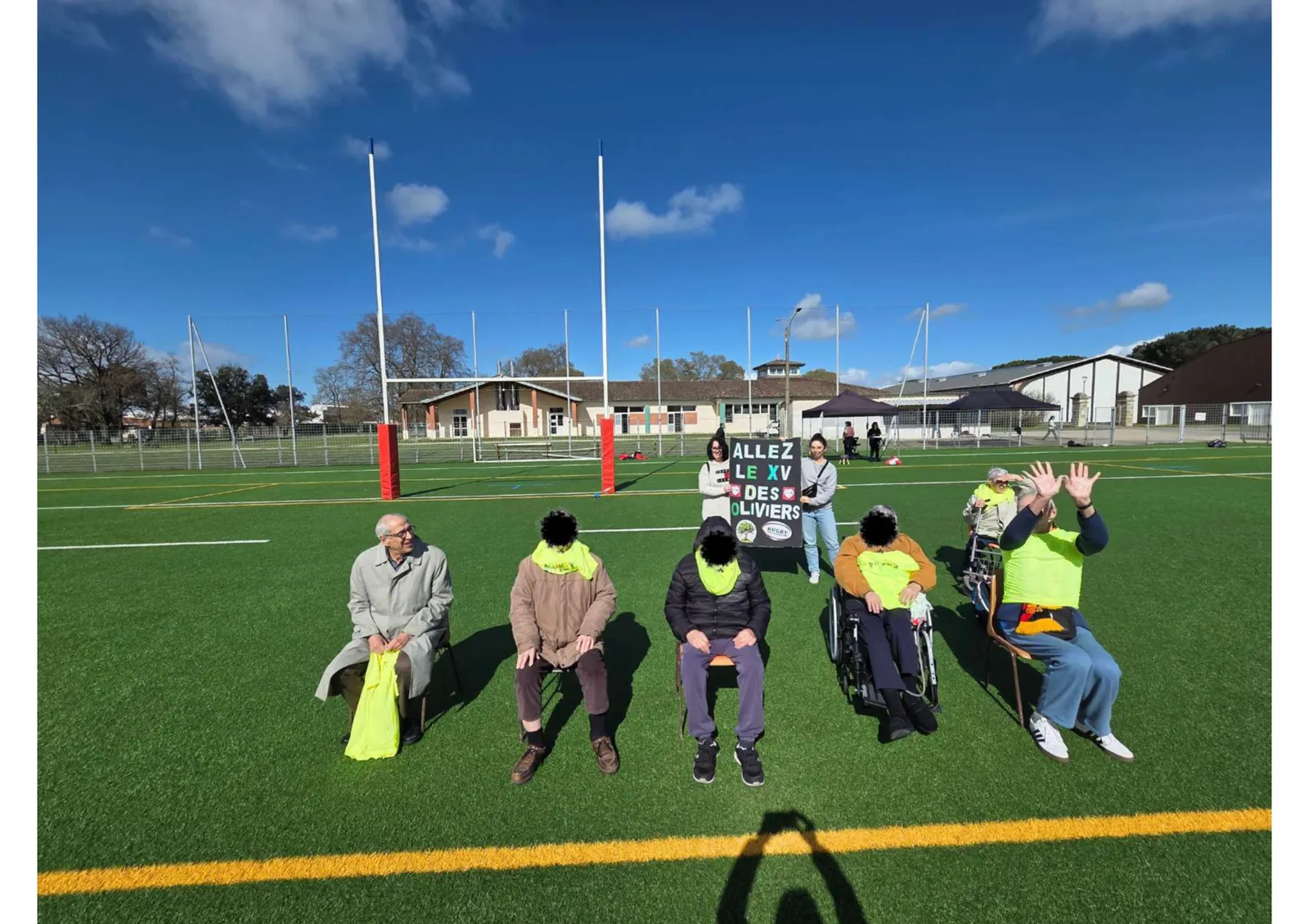 Rugby pour tous : une rencontre intergénérationnelle réussie