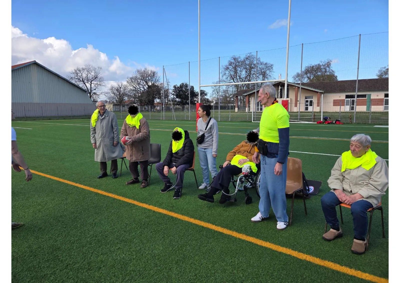 Rugby pour tous : une rencontre intergénérationnelle réussie