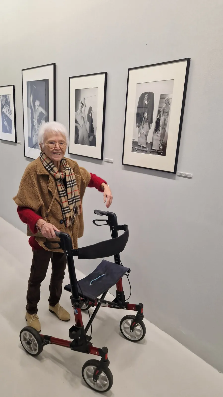 Visite d'une exposition de photo Gérad Uferas à la villa Tamaris de la Seyne sur Mer