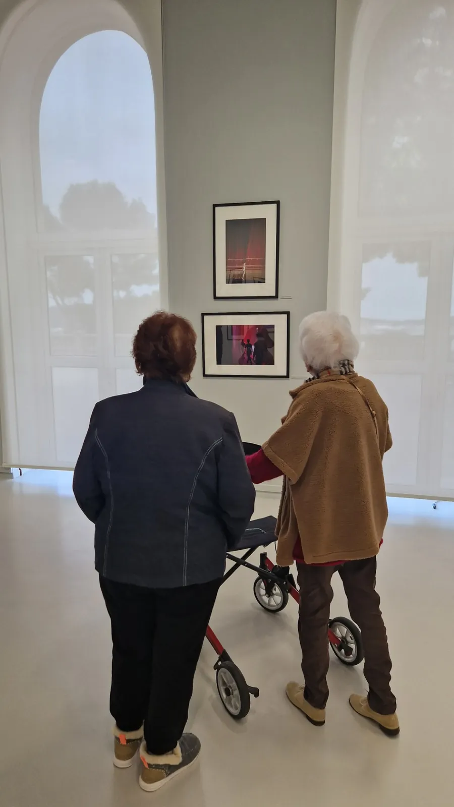 Visite d'une exposition de photo Gérad Uferas à la villa Tamaris de la Seyne sur Mer
