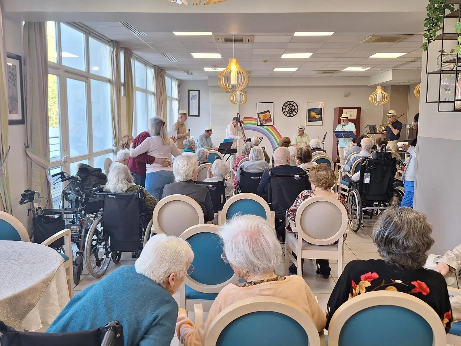 Un bel après-midi musical à la résidence !