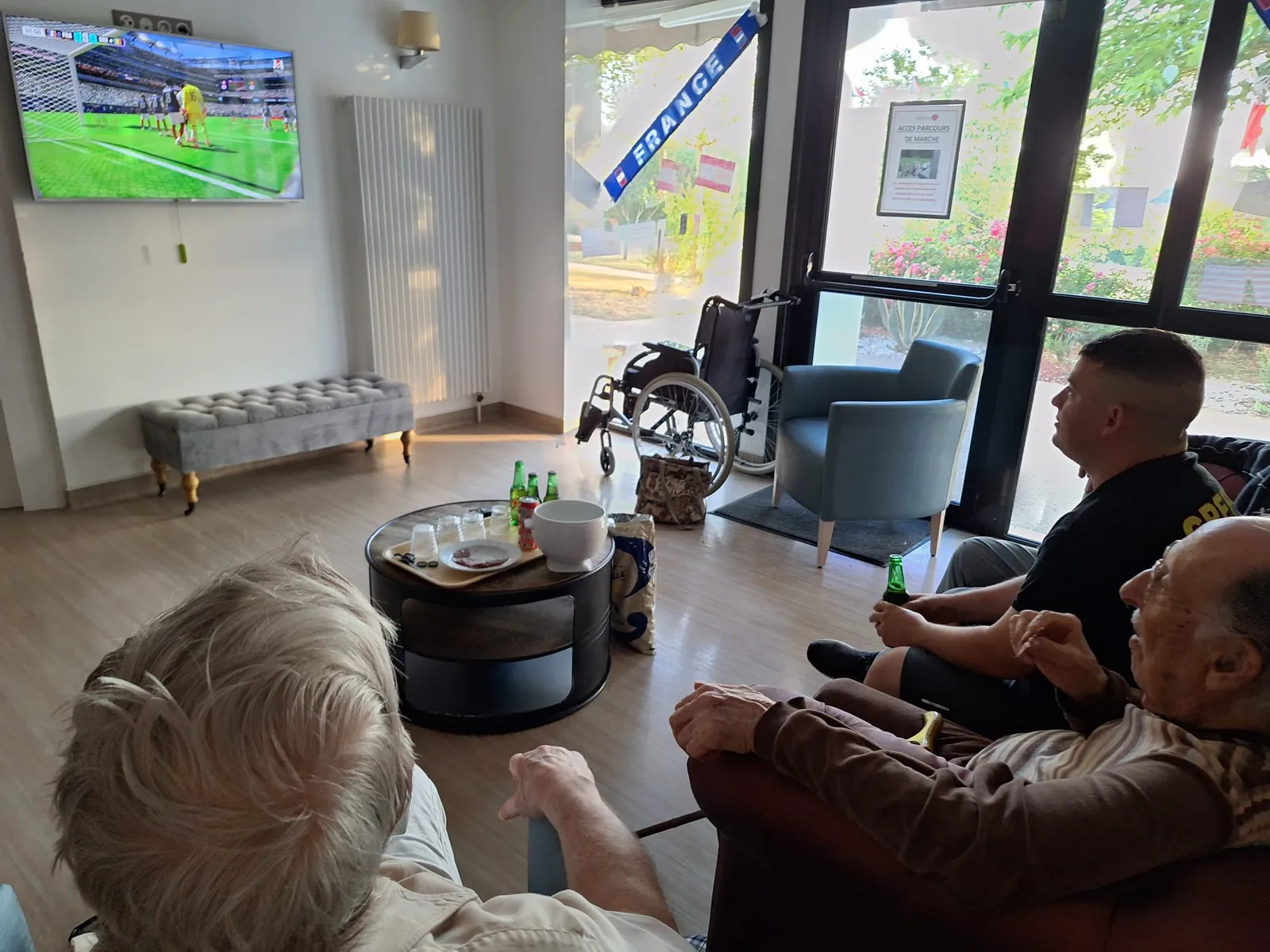 Une belle soirée football à l’EHPAD !