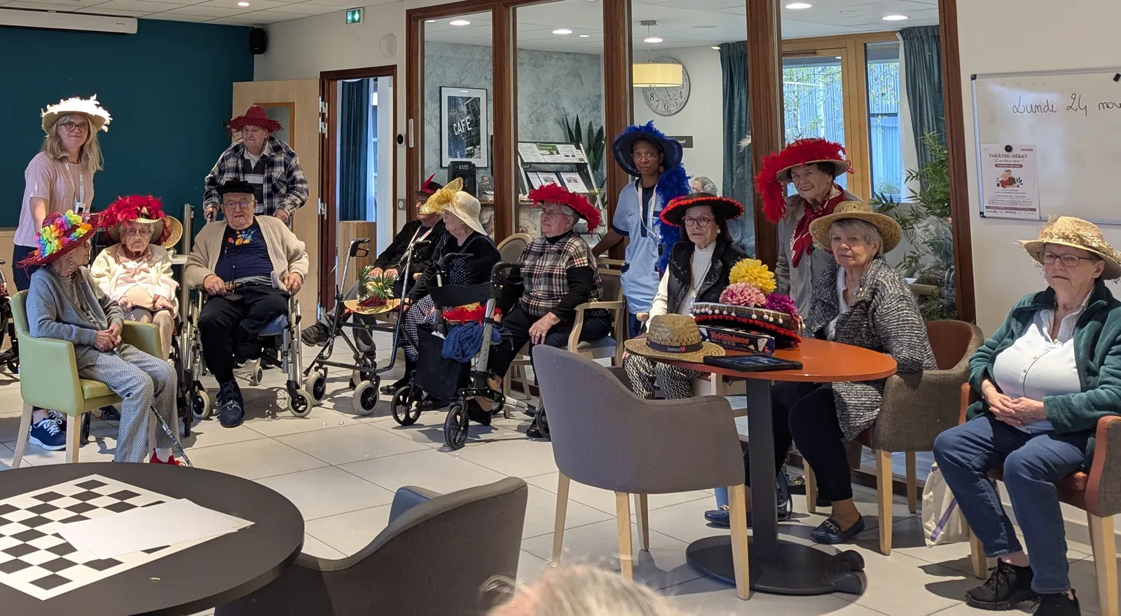  Les résidents des Jardins de l’Aunette fêtent les Catherinettes