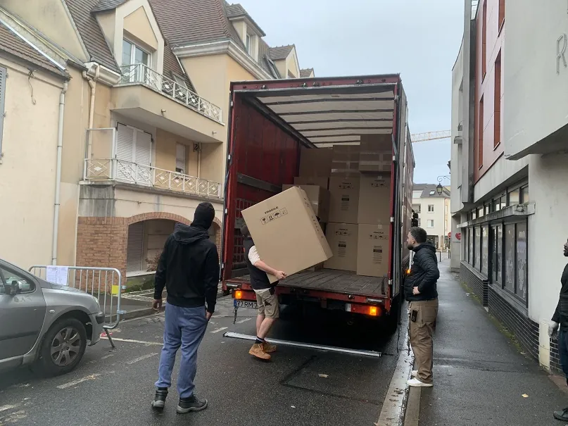 Changement de mobilier en cours !