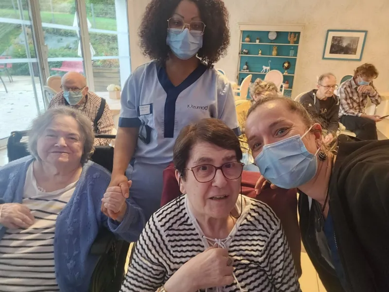 Fête des Anniversaires à la résidence médicalisée d'Esbly