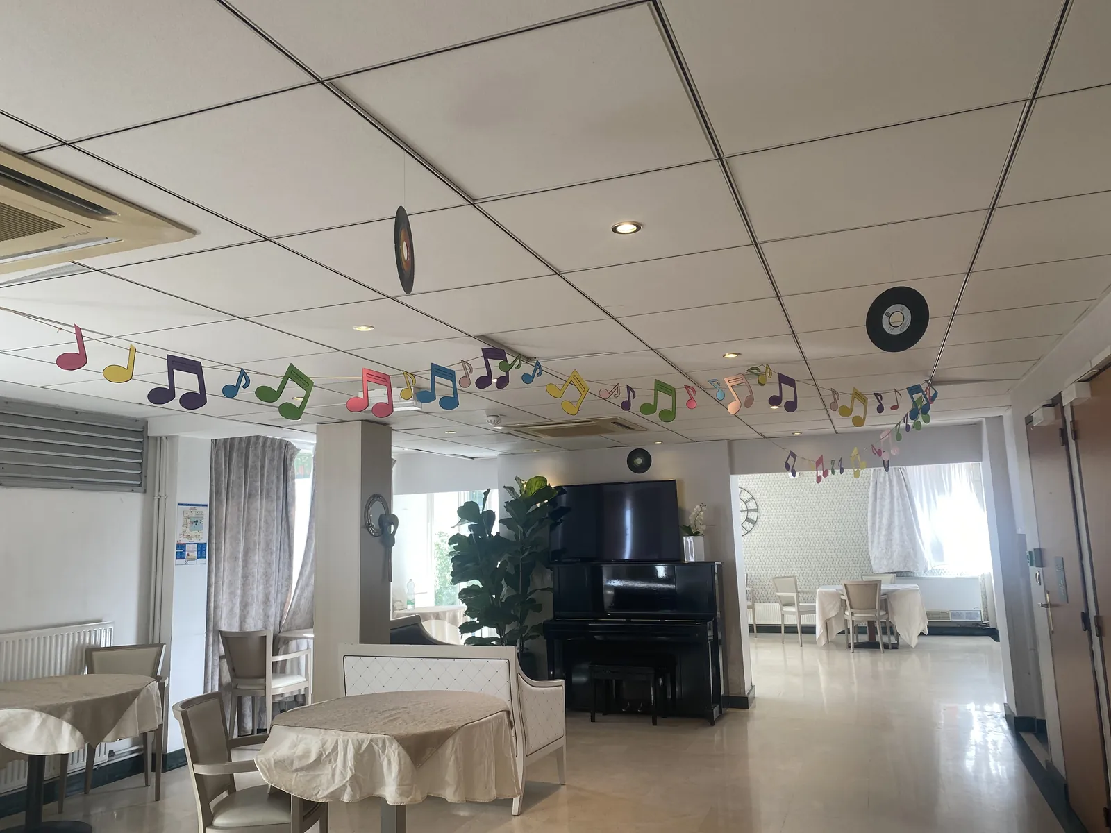 UNE DECORATION SPECIALE FETE DE LA MUSIQUE