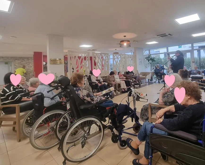 La fête des grand-mères à la résidence les Vallières de Cagnes-sur-Mer 