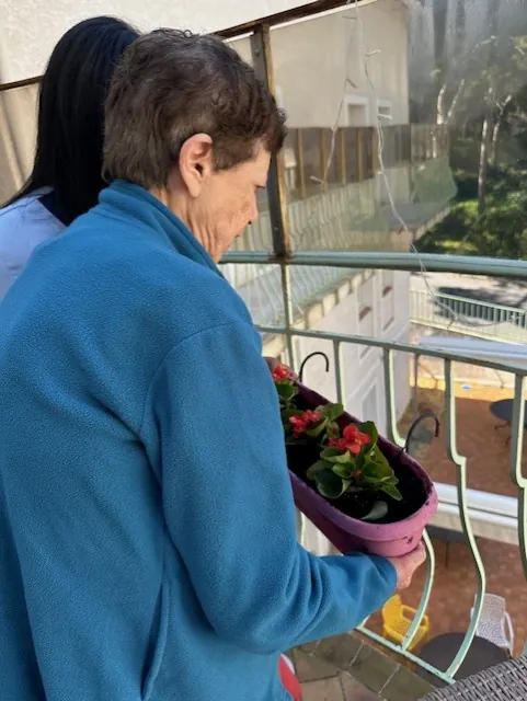 Un atelier jardinage pour fleurir la terrasse 