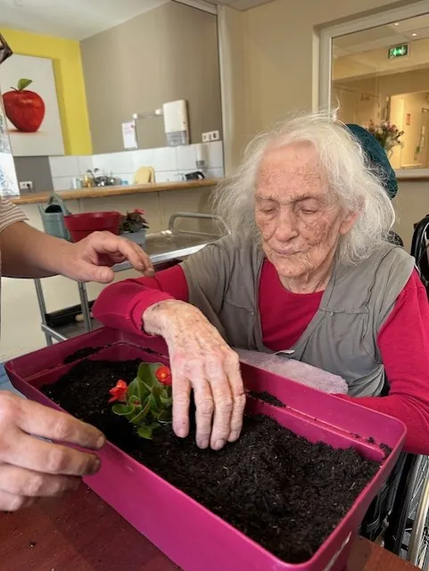 Un atelier jardinage pour fleurir la terrasse 