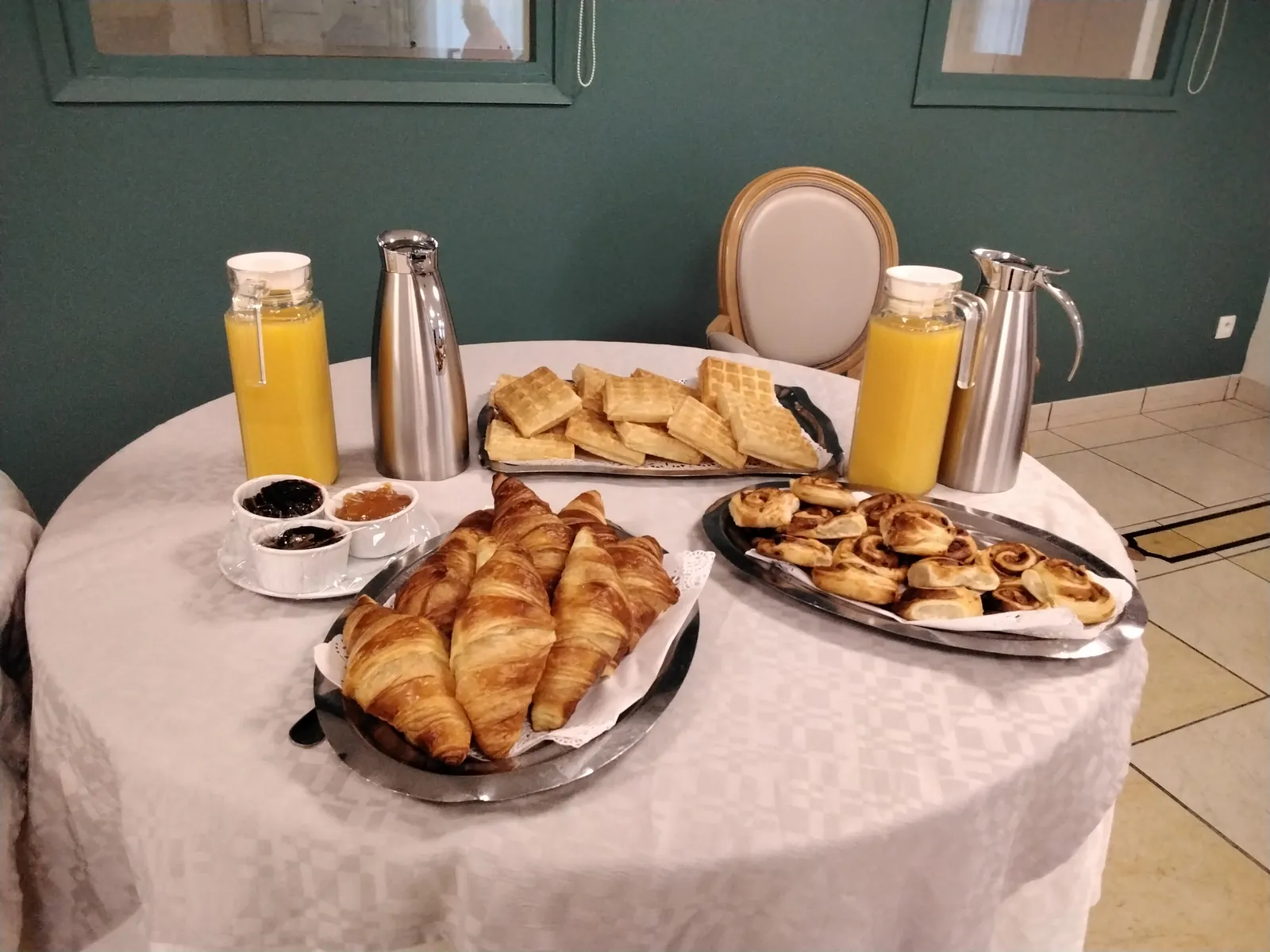 Petit déjeuner hôtelier 