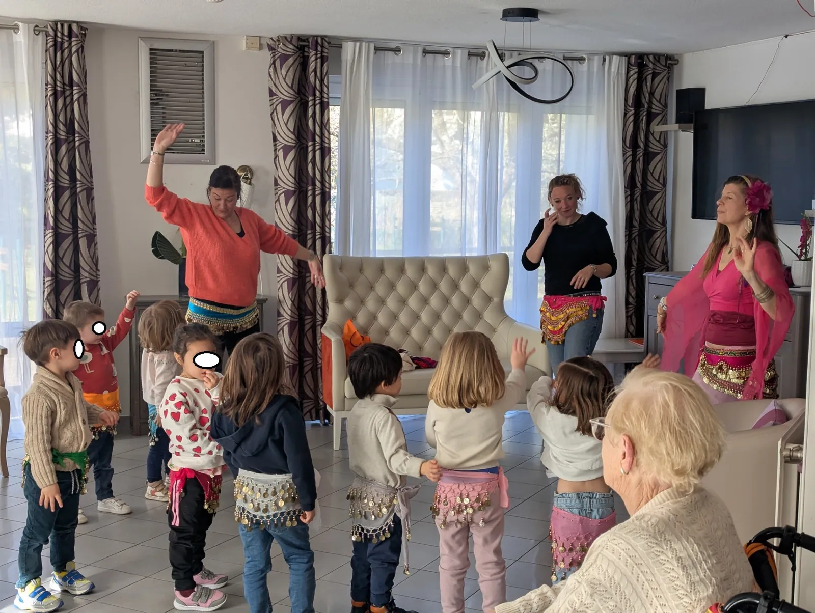 Une matinée pleine de sourires et de partage avec les enfants 