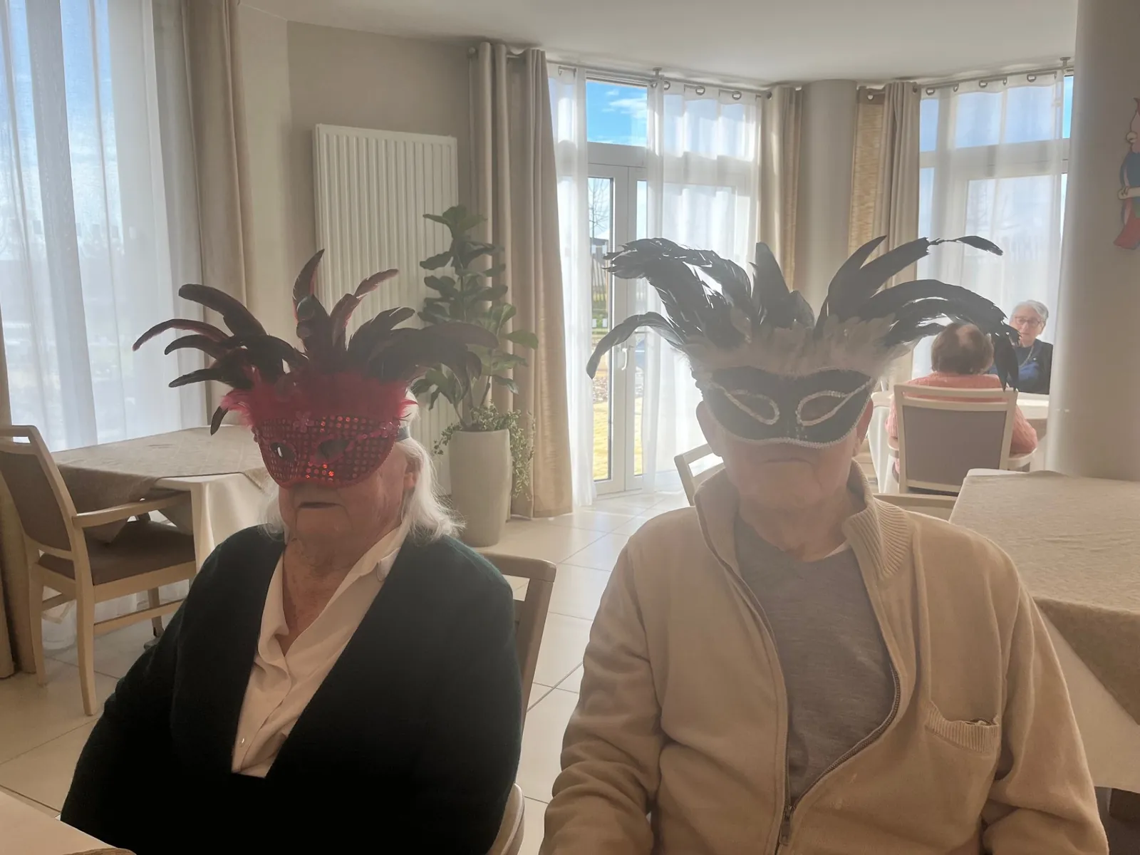 Au Bal Masqué .....