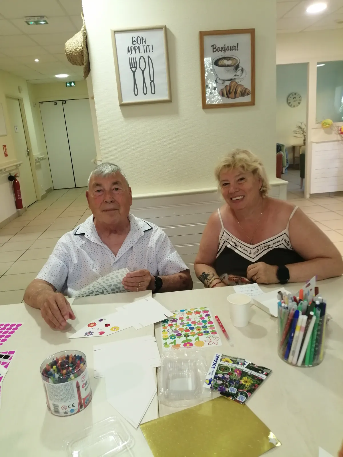  Un bel après-midi créatif partagé en famille à l'Accueil de Jour 