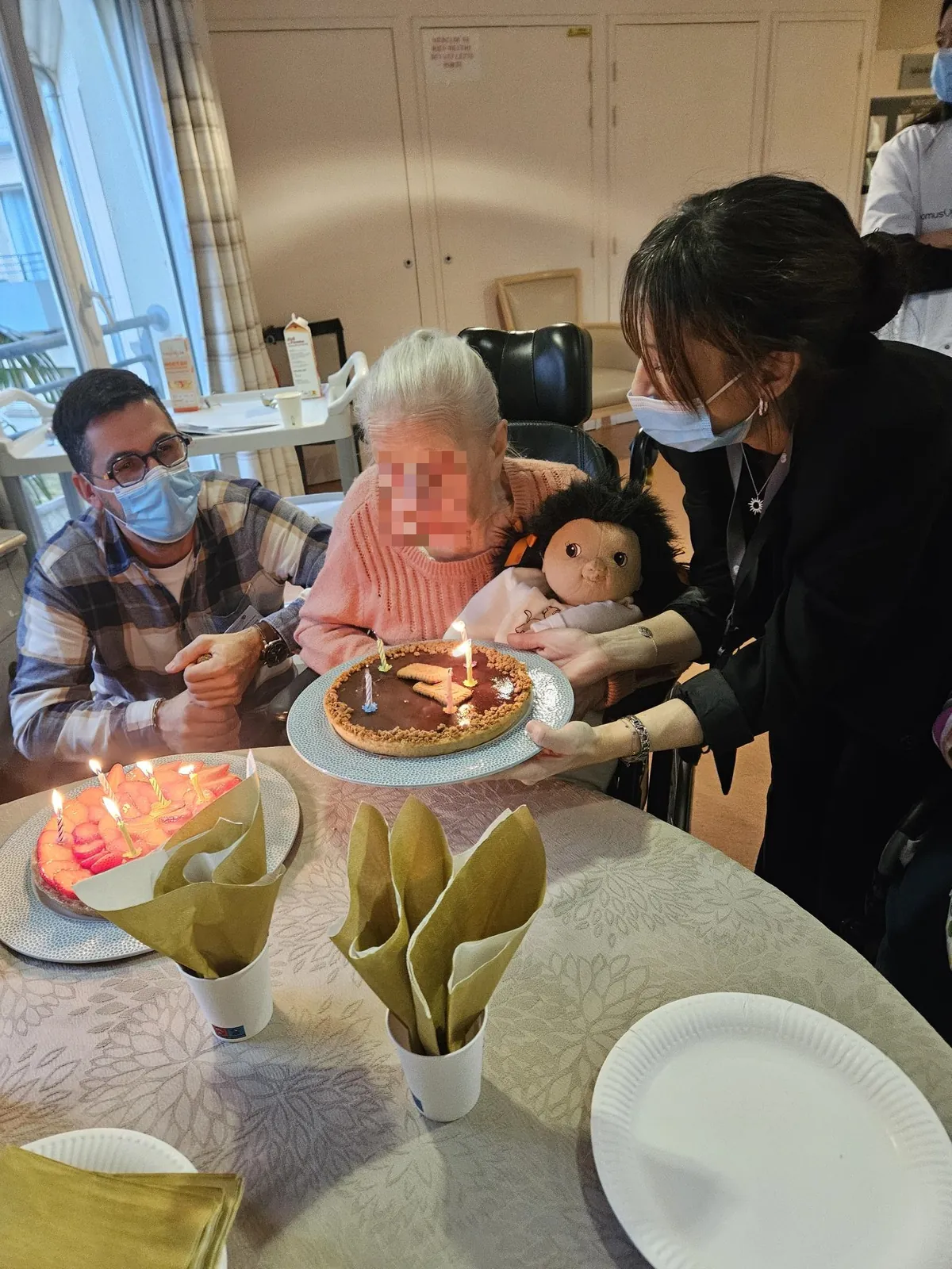Un événement exceptionnel à l’EHPAD « Résidence Les Jardins de Longuiolles » célébration du centenaire – Vaujours – 93 – Seine-Saint-Denis
